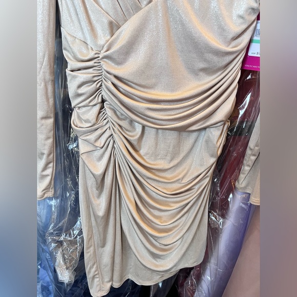 NWT Vince Camuto gold rushed bodycon size 8 - Picture 6 of 10